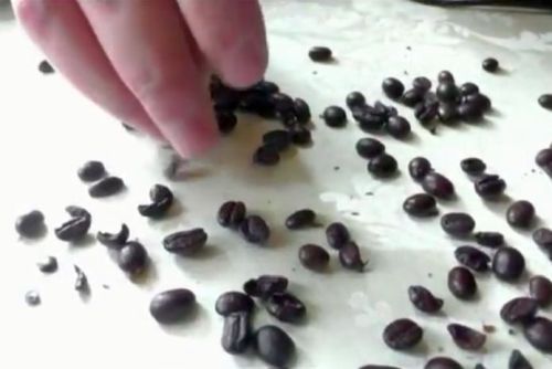 L'Italia è anche famosa per le tostature troppo spinte, fino quasi a carbonizzare i chicchi di caffè, uccidendone gli aromi naturali.