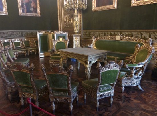 Qui l'Amato Re Carlo Alberto ci ha donato, senza che lo meritassimo né che avessimo diritto di chiederlo, lo Statuto Albertino, la più perfetta delle Costituzioni.