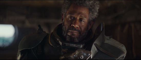 Saw Gerrera: vecchio, stanco, senza le gambe, vive dentro un'armatura che non pare proprio comodissima e quando gli prende una crisi deve usare il respiratore e ansima come Darth Vader. Allegria!